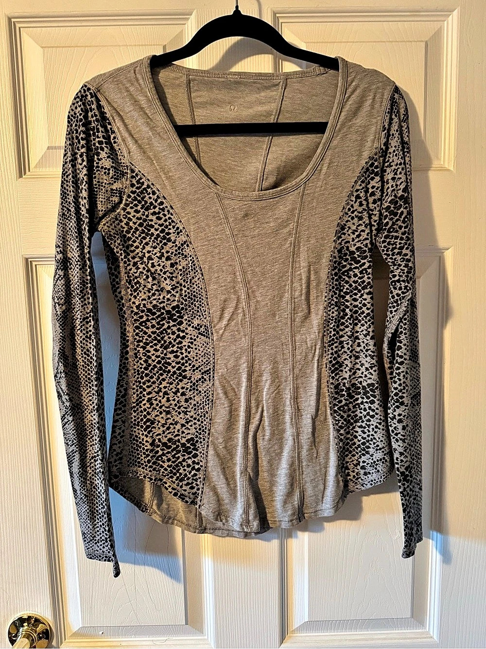 lululemon Between The Lines Long Sleeve Top Gray & Black